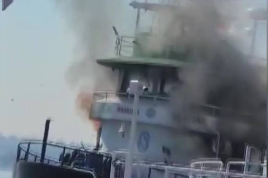 Sarıyer’de balıkçı teknesinden alevler yükseldi