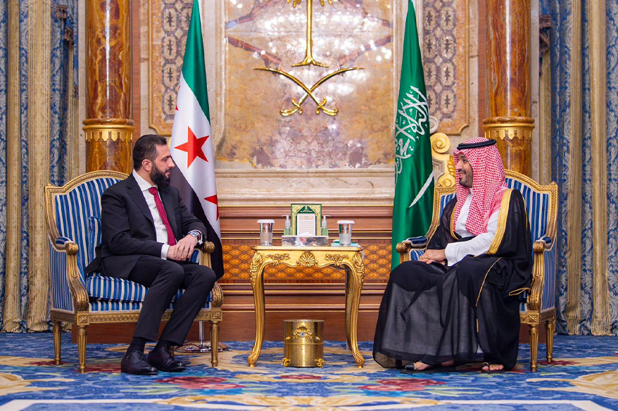 Suriye Devlet Başkanı eş-Şara, Suudi Arabistan Veliaht Prensi Selman ile görüştü