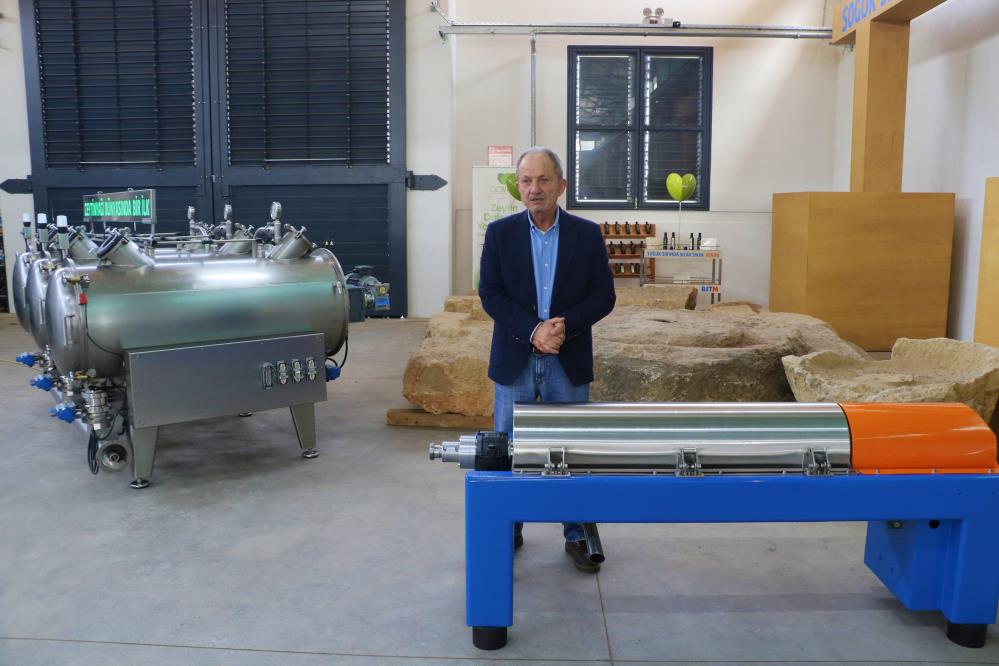 Zeytinyağında üreticileri heyecanlandıracak makine: Soğuk sıkımda sıcak sıkım verimi