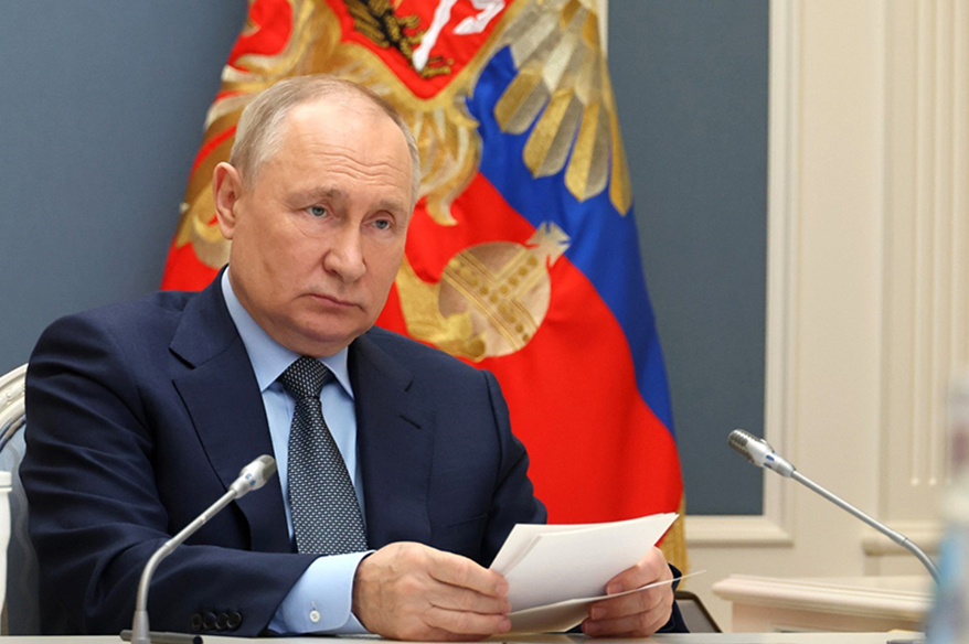 Putin: "Kiev yönetimi Rusya'nın zaferini nasıl resmileştireceğini düşünüyor"