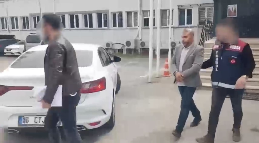 Sahte savcı ve polis şebekesi yaşlı çiftin 2 milyonluk ziynet eşyalarını çaldı