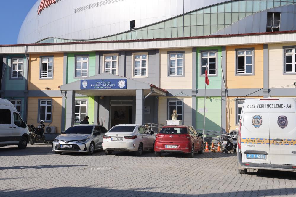 İş hayali kuran 120 vatandaşı, numaralarını muhtarlardan alarak tuzağa düşürdüler