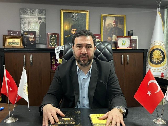 Abdülhamid Han’ın Torunu Osmanoğlu: 