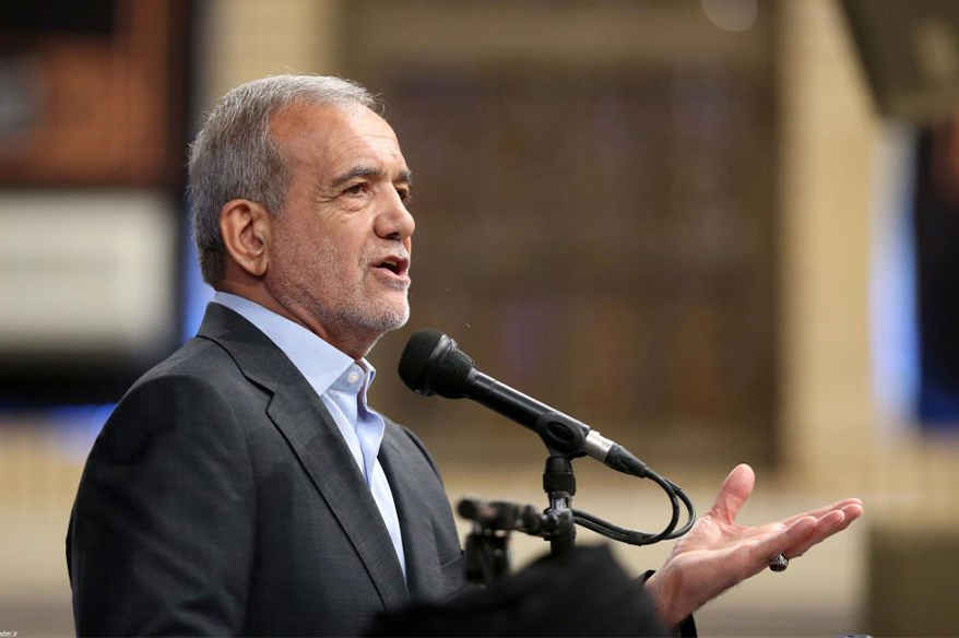 Pezeşkiyan’dan ABD’ye: "Dünya ikiyüzlü söylemlerinizi görüyor"