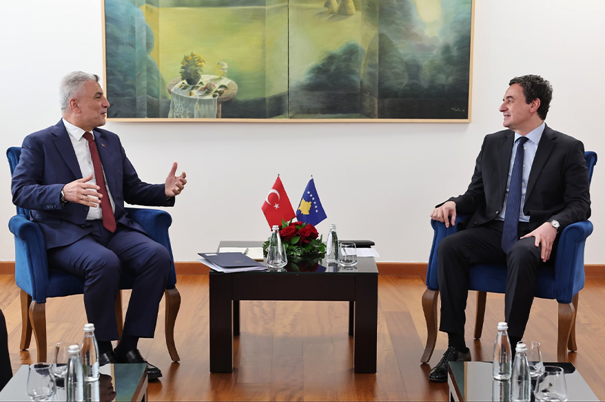 Ticaret Bakanı Bolat, Kosova Başbakanı Kurti ile bir araya geldi