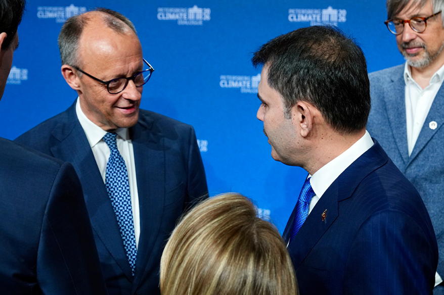 Bakan Kurum, Almanya Başbakanı Merz ile bir araya geldi