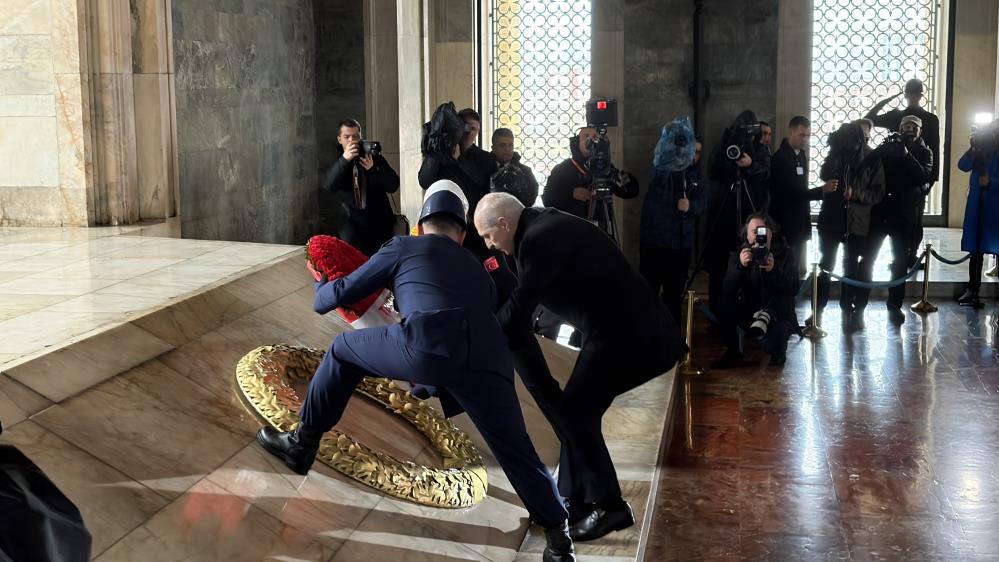 Anıtkabir’de 23 Nisan töreni