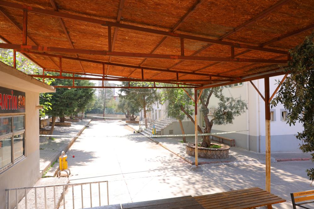 Katliamın yaşandığı Ayser Çalık Ortaokulu 23 Nisan’da sessiz