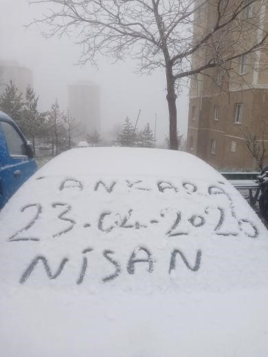 Başkentte kar ve karla karışık yağmur etkili oldu