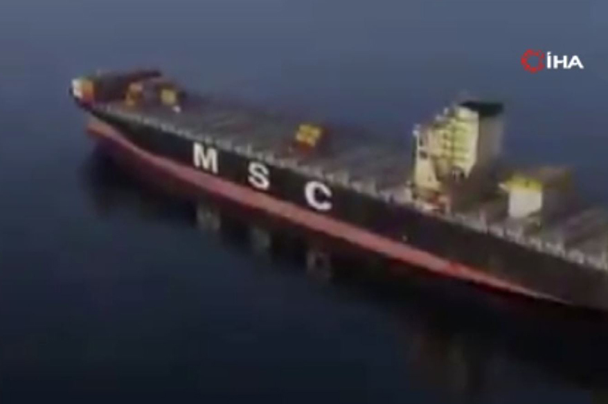 İran, Hürmüz Boğazı’nda 2 gemiye el koyduğu operasyonun görüntülerini yayınladı