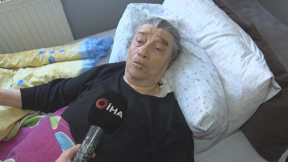 Köpek sürüsünün saldırısında ağır yaralanan yaşlı kadın: 