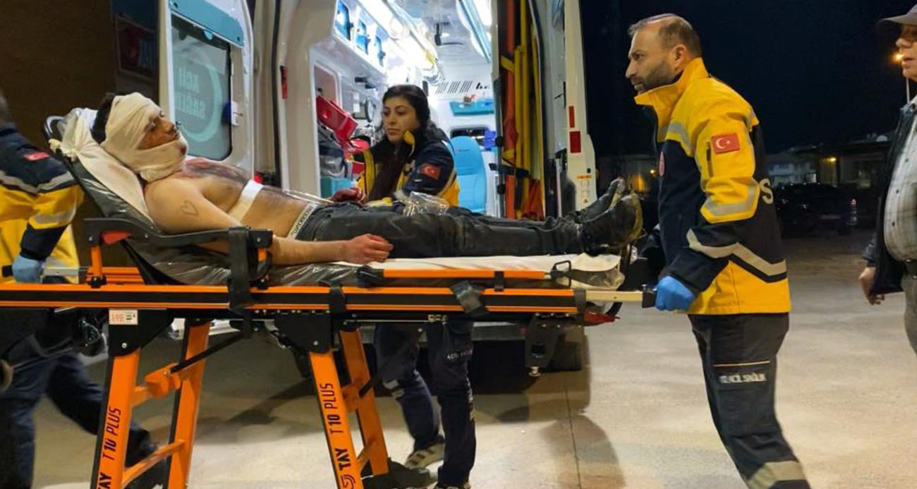 Bursa’nın İnegöl ilçesinde arazi meselesi nedeniyle çıkan baltalı ve sopalı kavgada 4 kişi yaralandı.