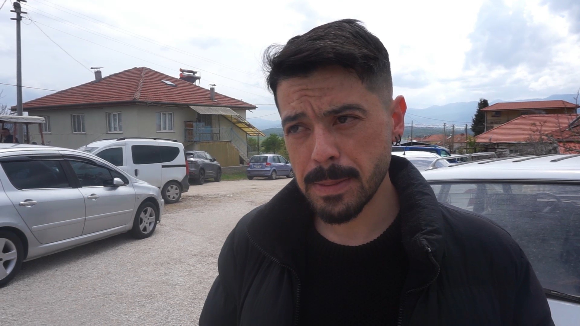 Gelin ve damat evde ölü bulundu, düğün evi cenaze evi oldu