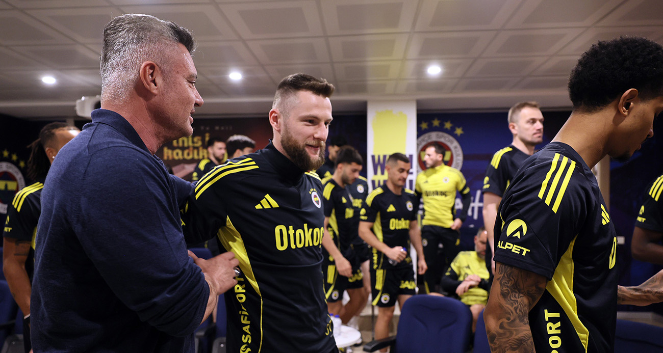 Fenerbahçe, Trendyol Süper Lig’in 31. haftasında deplasmanda Galatasaray ile oynayacağı maçın hazırlıklarını yaptığı antrenmanla tamamladı.