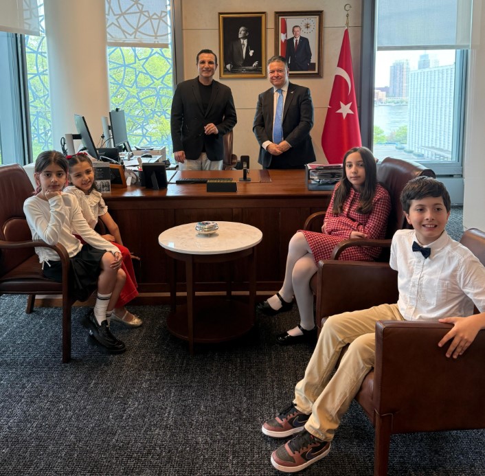 Rafet El Roman'dan New York'ta Milli Takım için yeni marş müjdesi