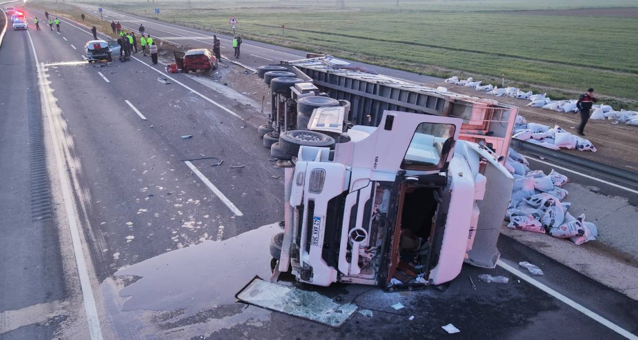 Her iki kazada toplam 6 kişi yaralandı.