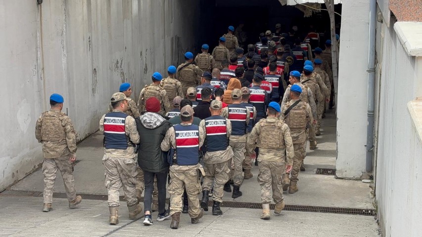 Yasa dışı bahis operasyonunda yakalanan 81 şüpheli adliyeye sevk edildi: Yoğun güvenlik önlemleri alındı