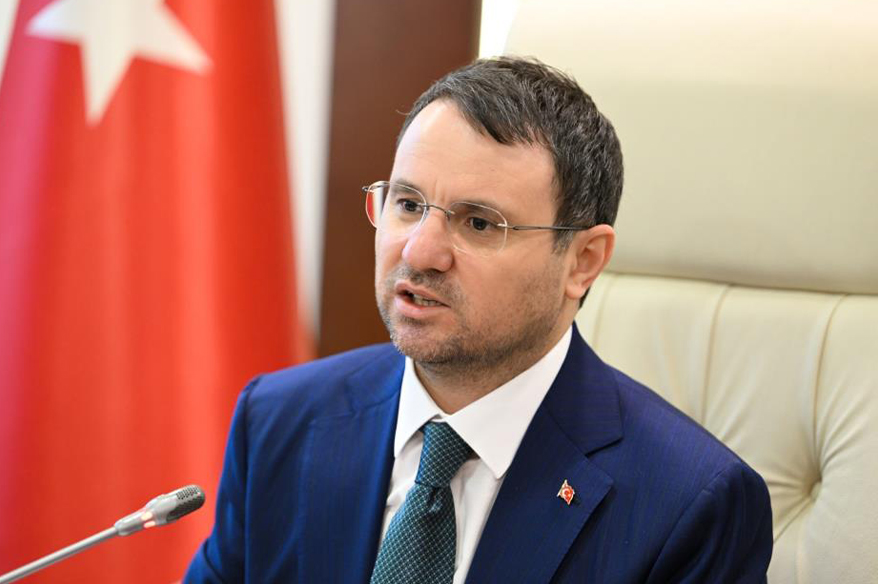 Bakan Gürlek: "27 Nisan E-muhtırası, hukuk devletine karşı bir müdahale girişimiydi"