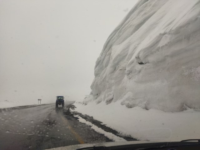 Kar kalınlığı tabela boyunu geçti