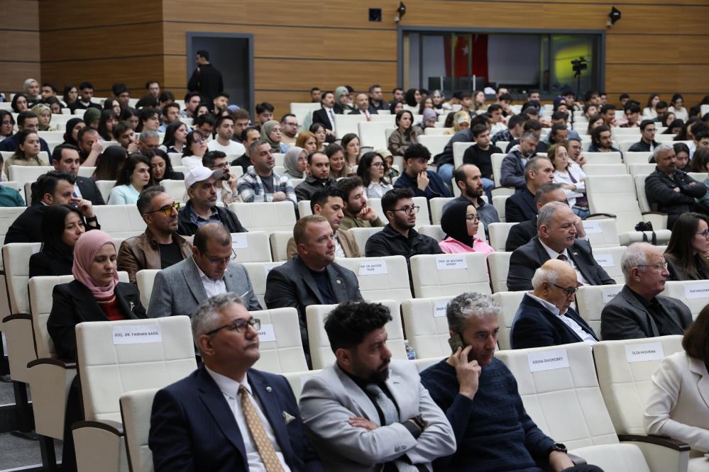 Öğrenciler sorunlara yapay zekâ ile çözüm üretti, Anadolu Hackathon’un kazananları açıklandı