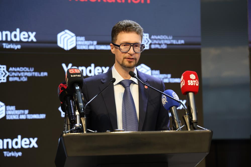 Öğrenciler sorunlara yapay zekâ ile çözüm üretti, Anadolu Hackathon’un kazananları açıklandı