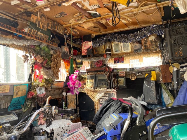 Yarım asırdır her gün bulmaca çözüyor