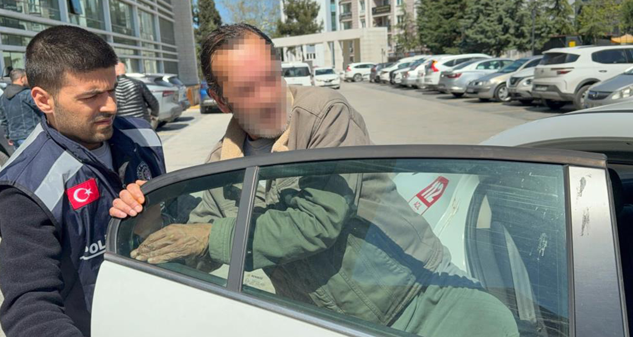 Samsun'un İlkadım ilçesinde kolonya içtiği iddia edilen şahıs, tartıştığı annesinin kolunu kırınca çıkarıldığı mahkemece tutuklandı.