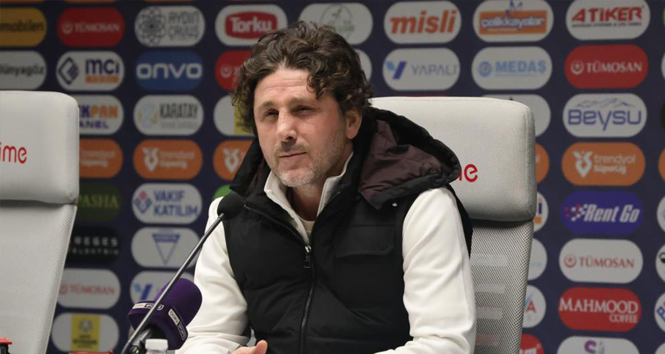 Trabzonspor Teknik Direktörü Fatih Tekke, Konyaspor'a mağlup oldukları maçın ardından yaptığı açıklamada, kendileri için üzücü bir akşam olduğunu belirterek, "Şu an için ilk düşüncem 3'üncülüğü garantilemek. Trabzonspor'un Avrupa'da olması gerekiyor" dedi.