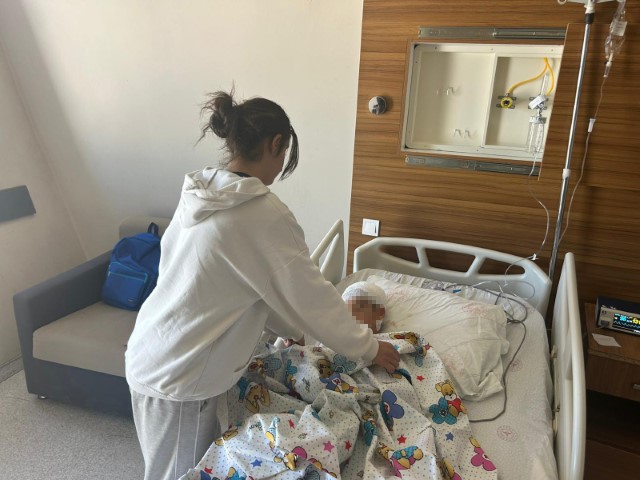 Kuzeninin öldüğünden habersiz iyileşeceği günü bekliyor