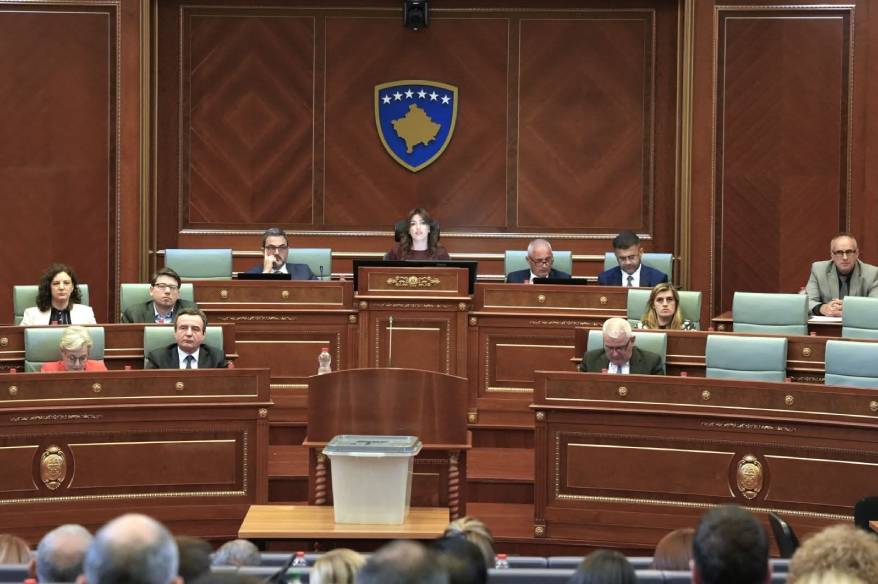 Kosova'da halk, 7 Haziran'da erken genel seçimler için sandık başına gidecek