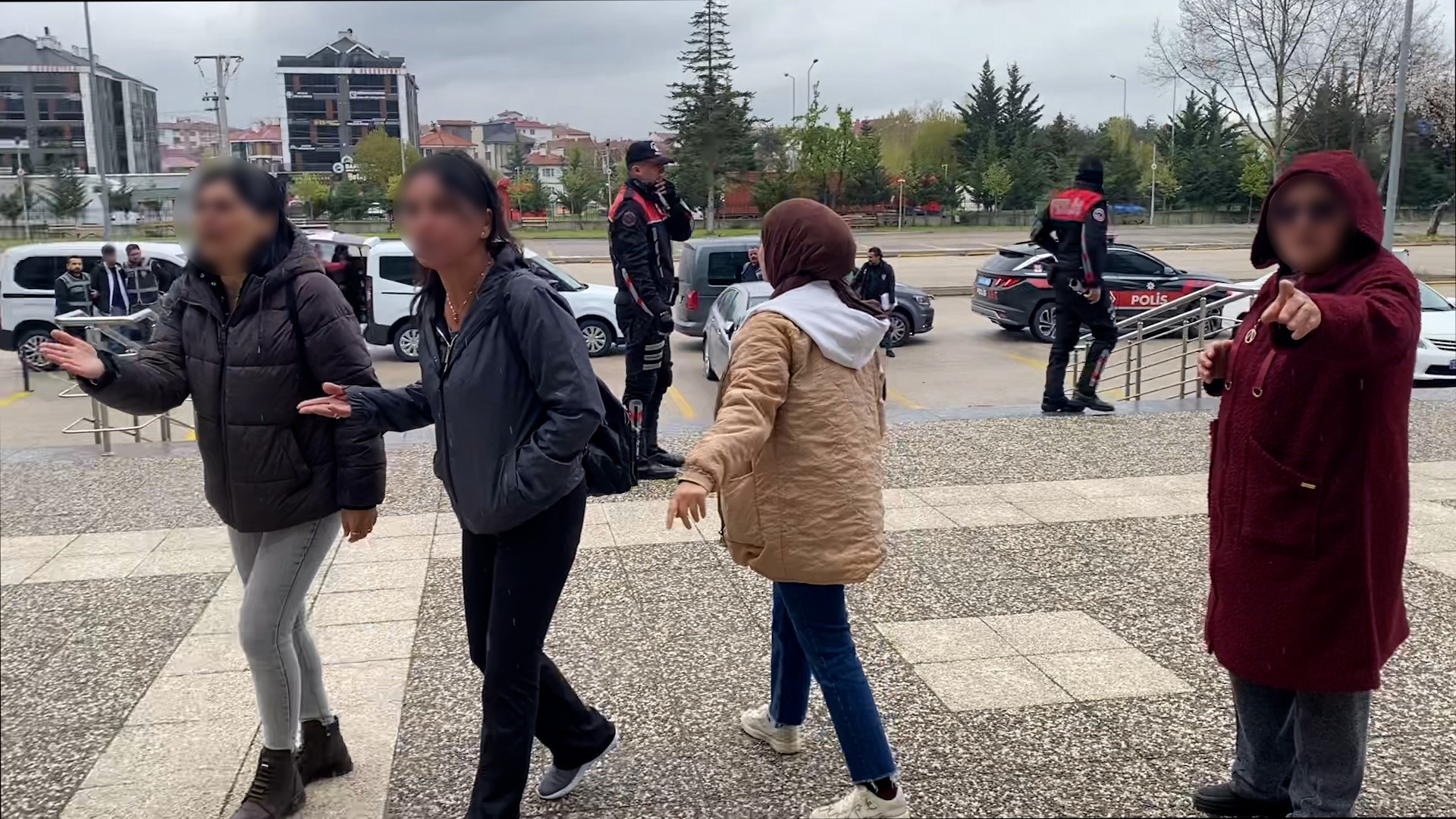 Ailelerden basın mensuplarına tepki: 