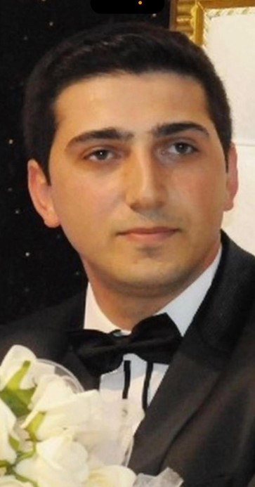 Durakta bekleyen genç mühendis kamyonun altında kalarak feci şekilde hayatını kaybetti