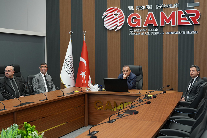 Gaziantep’te "süper hücre" fırtınasında hasar gören 39 okul tatil edildi