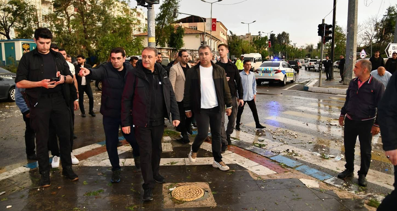 Şanlıurfa Valiliği, kent genelinde etkili olan fırtınada 1 kişinin hayatını kaybettiğini, 40 kişinin de yaralandığını açıkladı.