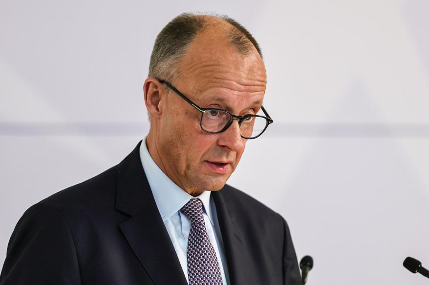 Merz: "İran müzakere masasına gelmeli, zaman kazanmaya çalışmayı bırakmalı"