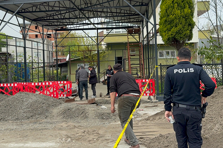"Kazığımı niye aldın" kavgası: 1’i ağır 4 yaralı