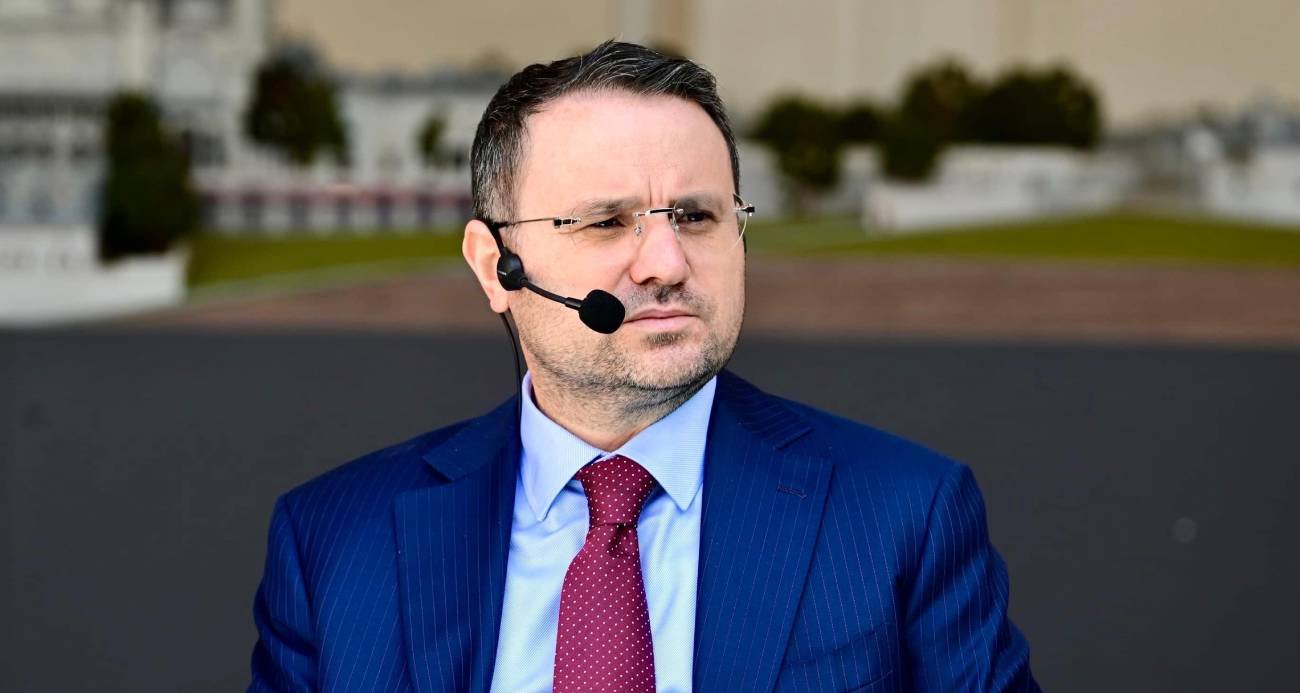 Adalet Bakanı Akın Gürlek, İBB Davası hakkında ilk kez konuştu. Bakan Gürlek, "İBB davasında ifadesini geri çeken kimse yok" ifadelerini kullandı. Tutuklanan ve geçtiğimiz günlerde CHP'den ihraç edilen Özkan Yalım hakkında da konuşan Gürlek, "Özkan Yalım’ın İstanbul Cumhuriyet Başsavcılığına etkin pişmanlıktan beyanda bulunduğunu duydum" açıklamasında bulundu.