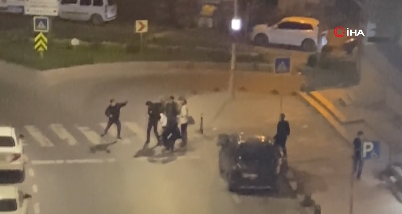 Arnavutköy’de gece yarısı kavga: Tekme ve yumruklar havada uçuştu