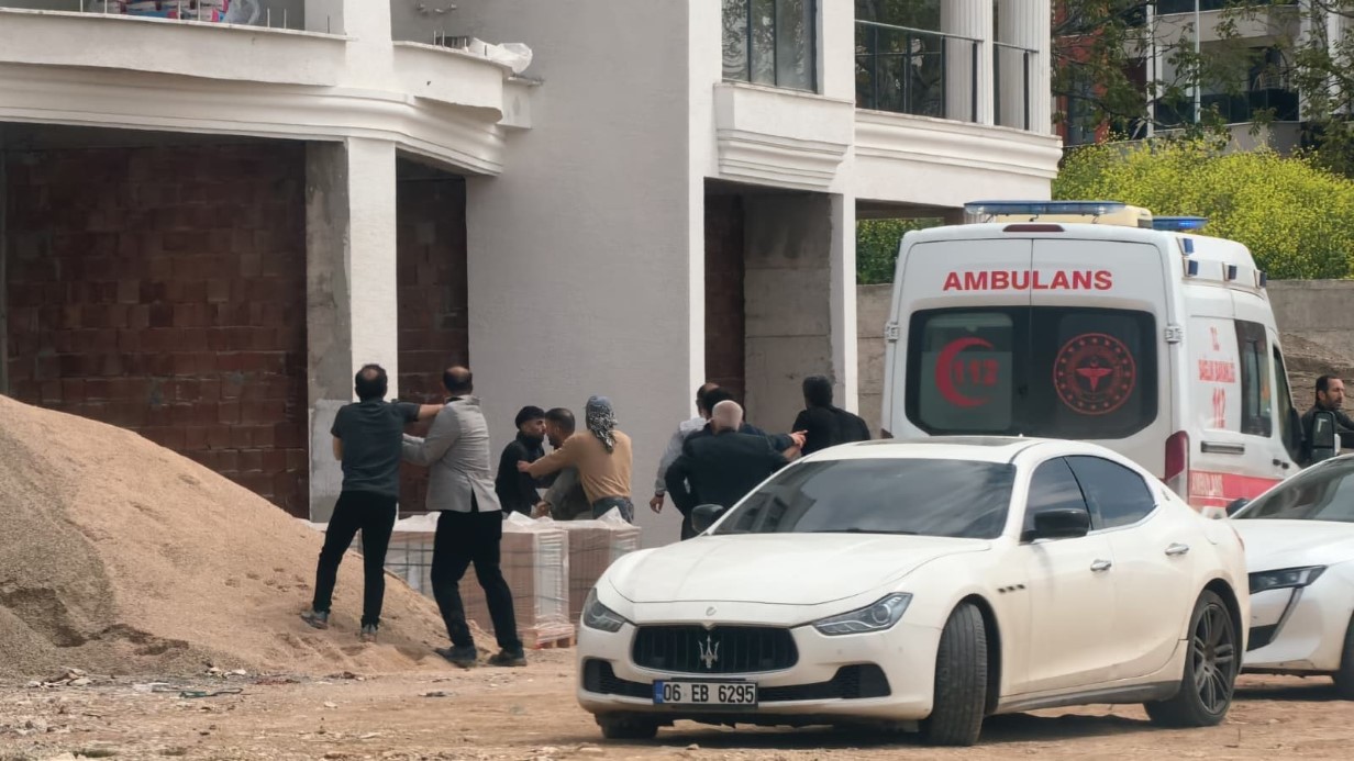 Bursa’da şantiye savaş alanına döndü: Sopalar, yumruklar havada uçuştu