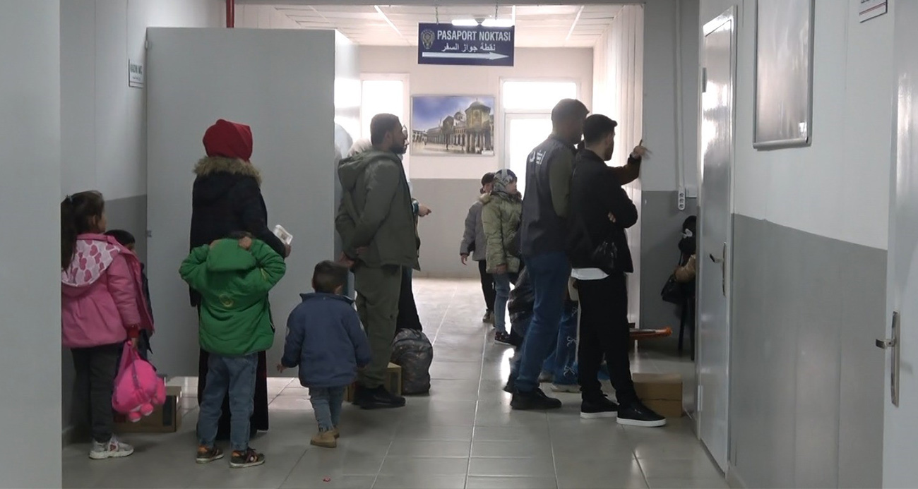 Öncüpınar’da Suriyelilerin dönüş yoğunluğu sürüyor