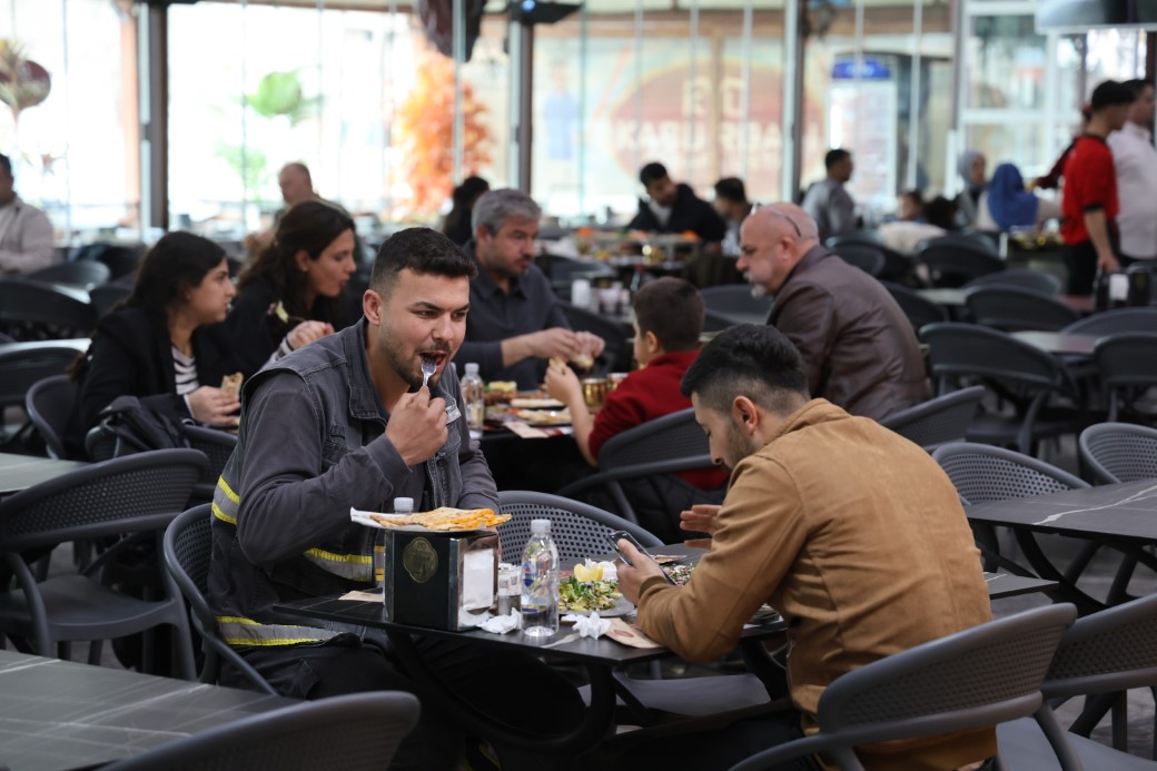 Adana kebabı ve salata ikilisi ’glutatyon’ seviyesini artırıyor