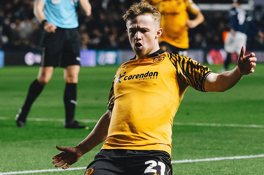 Hull City, play-off finaline yükseldi