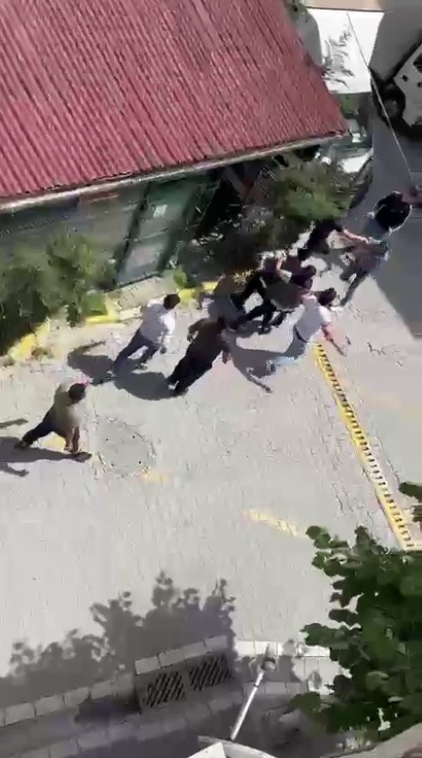Para vermeden traş oldu, berber 