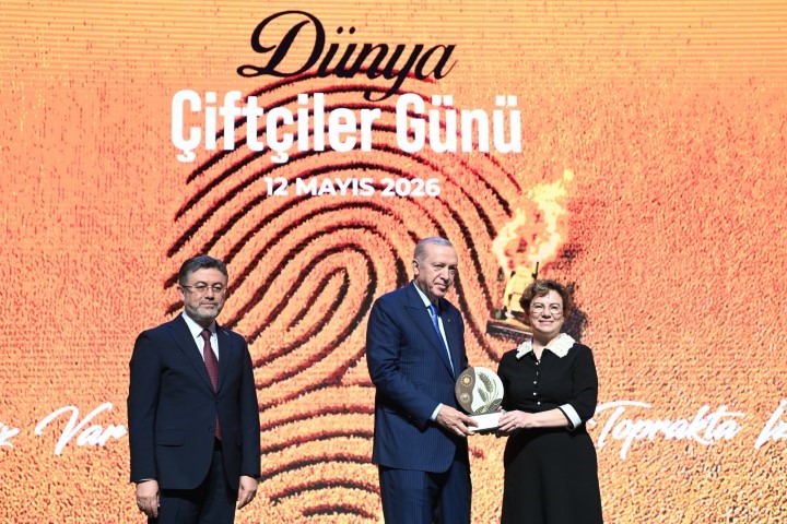 İzmirli kadın çiftçinin başarı serüveni Cumhurbaşkanlığı ödülüyle taçlandı