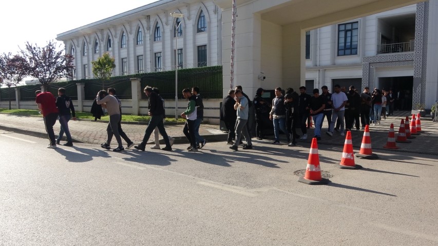 Hayalet dolandırıcı seyyar çağrı merkezini sırtlayıp otel otel gezmiş