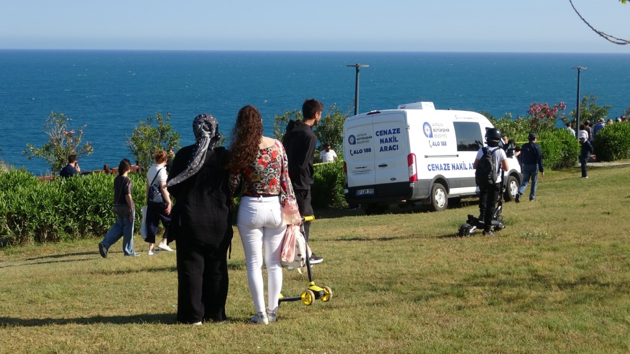 Antalya’da 40 metrelik falezlerden düşen şahıs hayatını kaybetti