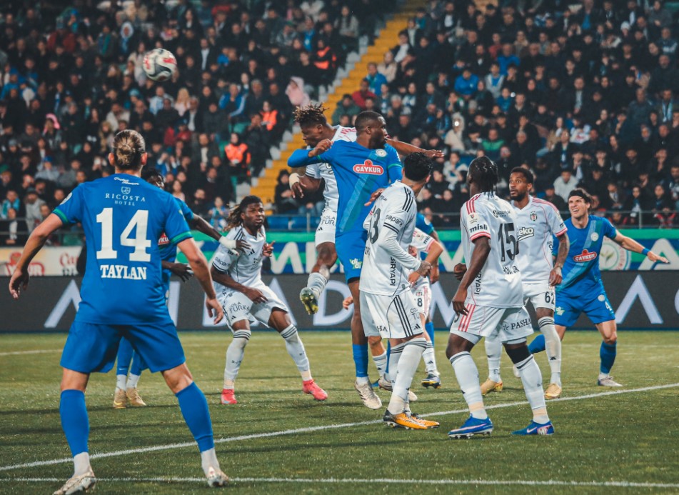 Tredyol Süper Lig: Çaykur Rizespor: 2 - Beşiktaş: 2 (Maç sonucu)