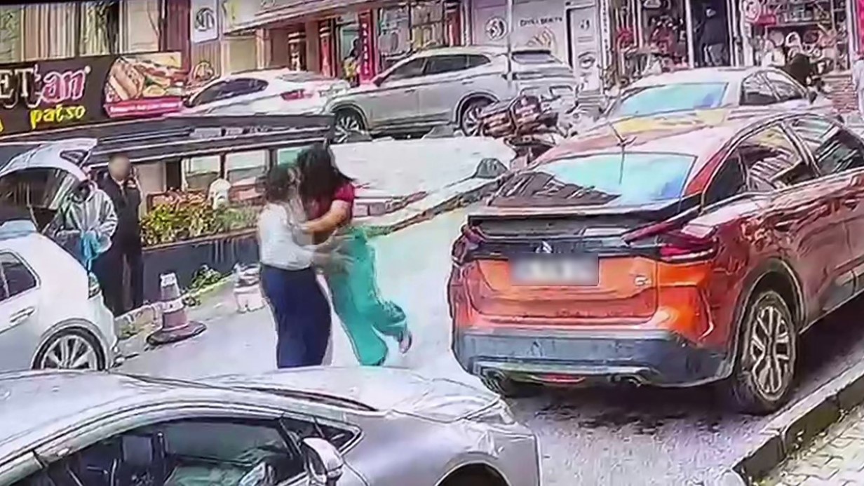 Arnavutköy’de trafikte tartıştığı kadına kafa atan sosyal medya fenomenine ağır ceza