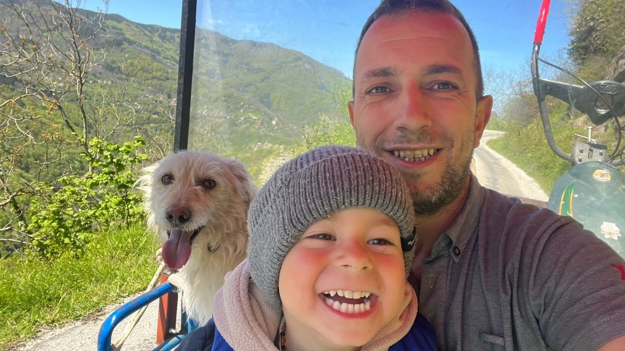 Kurtlar, indikleri köyde köpeği boğdu