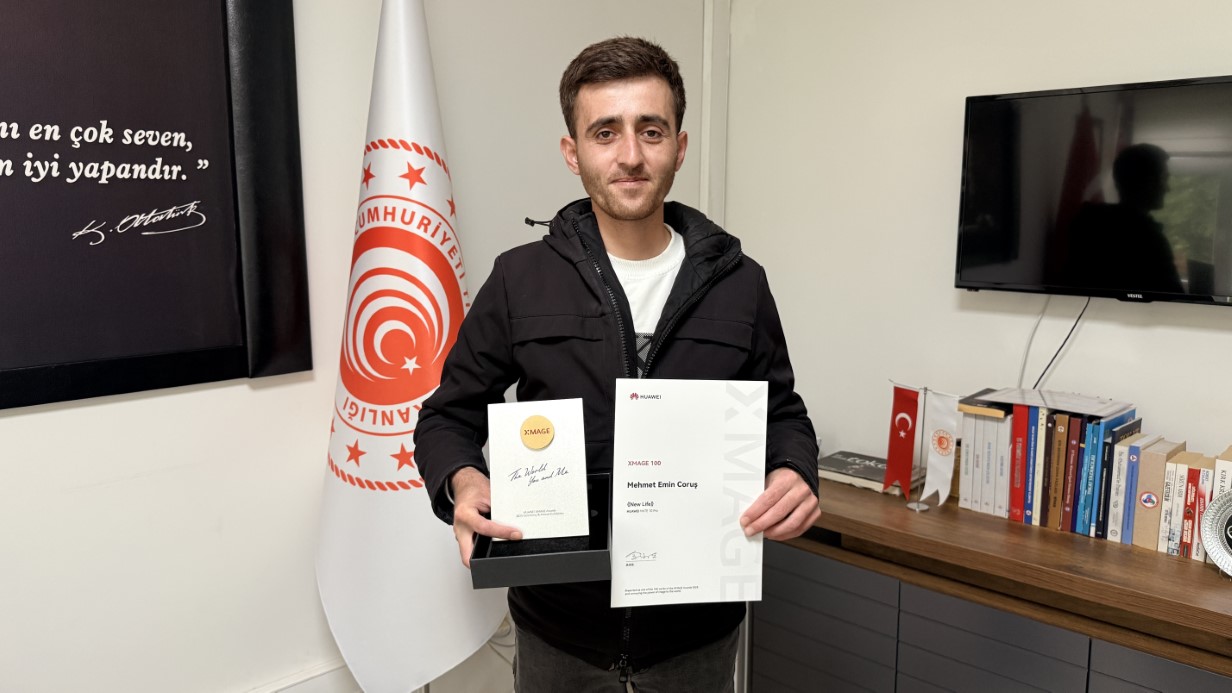 Tokatlı amatör fotoğrafçının ödülü kendisine teslim edildi